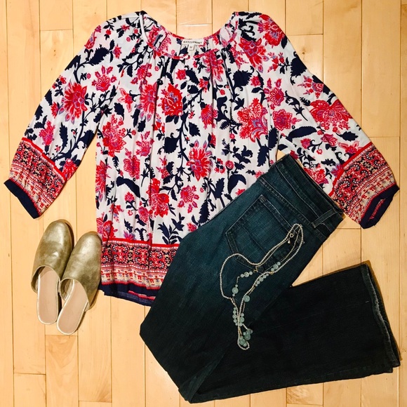 Artisan Ny Tops - 🎁 3/$10 NWOT ARTISAN NY FLORAL TOP